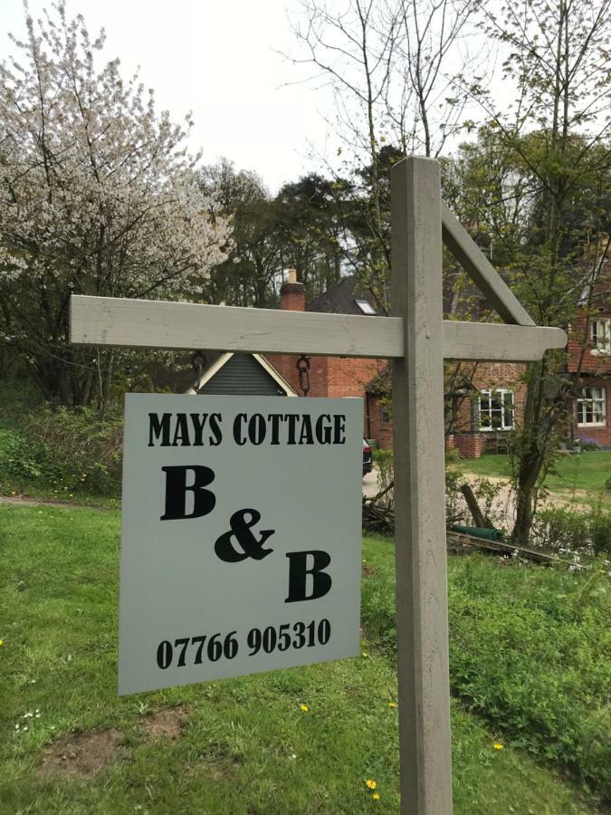 Mays Cottage Bed And Breakfast Petersfield Bagian luar foto